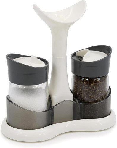 Geezy salt and - pepper, shakers