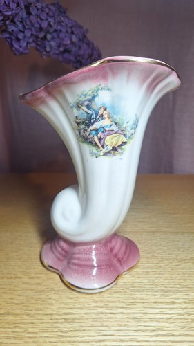 Vintage curnicopia style vase - vintage,