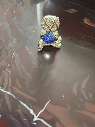 Exquisite owl sitting - owl, on