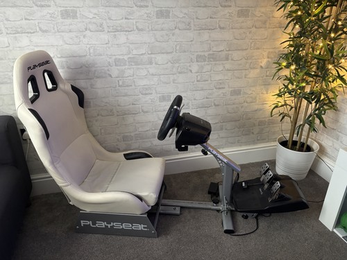 Play seat gaming chair - play,