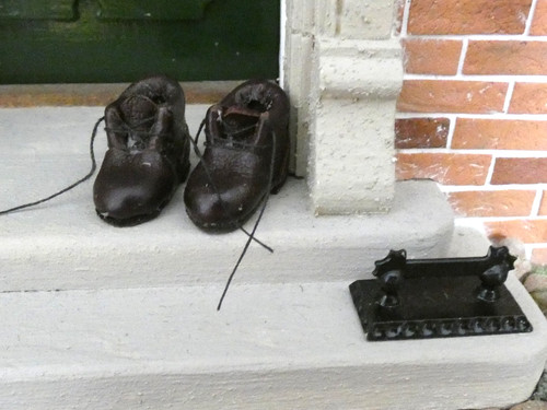 12th scale real brown - 1:12th,