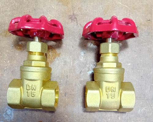 Pair brass gate valves - a,