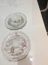 4 Wind in the Willows plates with wall hangers  immaculate condition 
