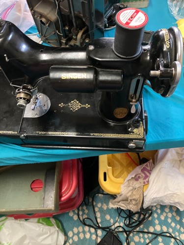 1933 featherwieght singer