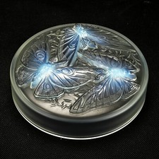 Art Deco lidded box Verlys France candy box "The Butterflies" 1934