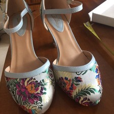 Joe Brown Size 6 Fabric Shoes High Heel Pale Jade Pumps Oriental Inspired