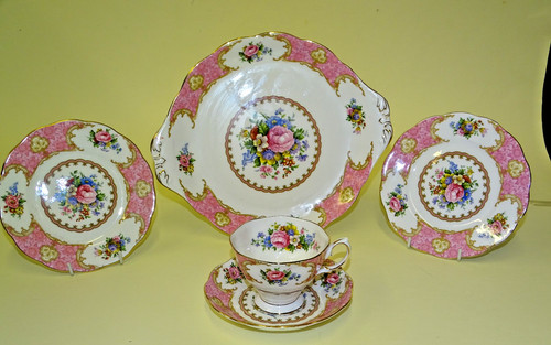 Royal albert lady carlyle cup - lady,