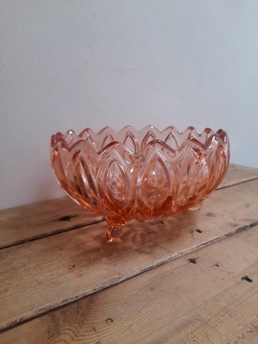 Art deco fruit bowl - fruit,