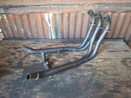 Triumph sprint 900 exhaust - triumph,
