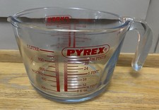 Pyrex Glass Measuring Jug 1 Litre 1 1/2 Pints