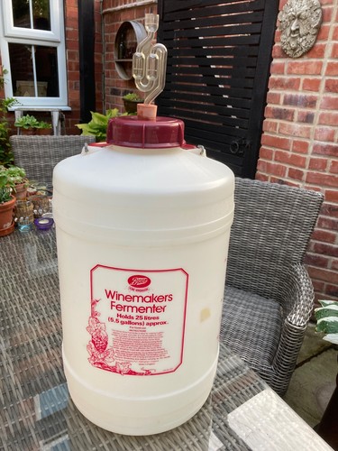 Home brew fermentation - brew, bucket