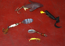 Vtg Fishing Lures Mepps Comet