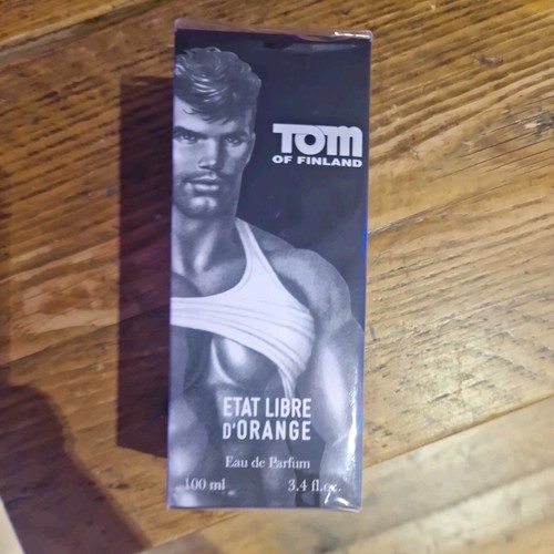 Rare official tom - rare, of
