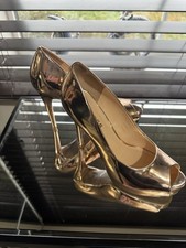 *NEW - ROSE GOLD - GUESS