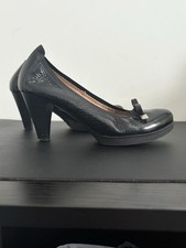 Hispanitas Heels Black Very