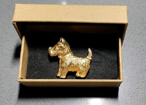 Lovely little vintage gold - lovely,