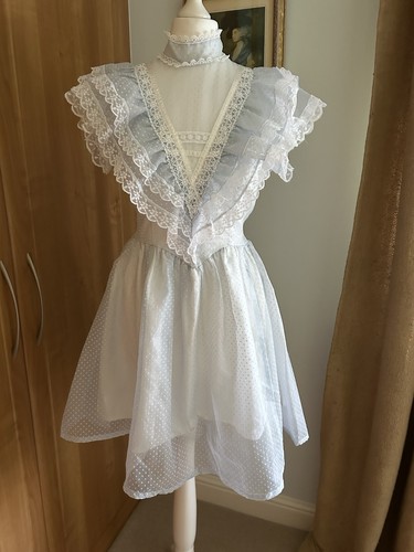 Stunning vintage light blue - light,