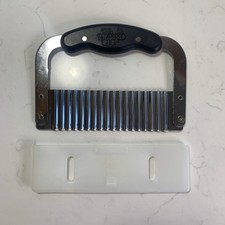 THE PAMPERED CHEF Wavy