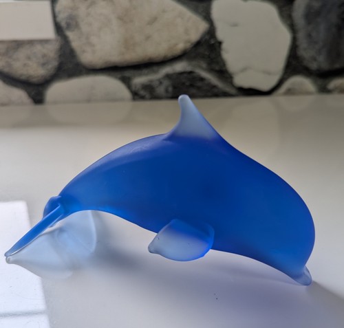 Glass frosted dolphin - frosted, great