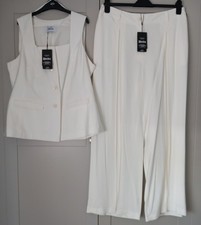 Rita Ora@Primark Trousers and