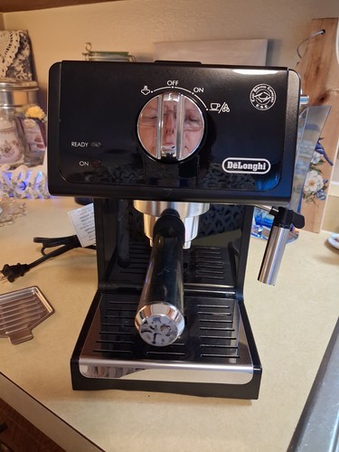 Delonghi espresso machine - machine, la