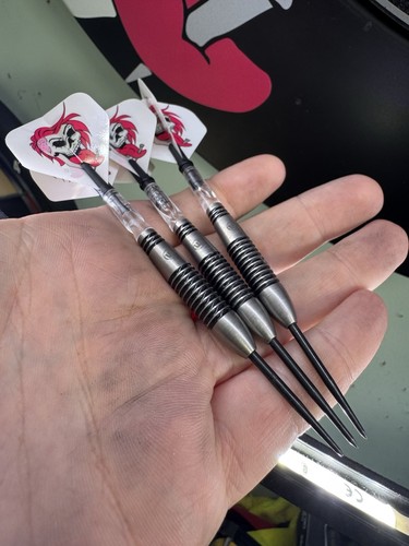 Winmau blackout bomb - winmau, shape