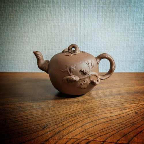 Yixing purple sand teapot - yixing,
