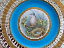 19TH CENTURY MINTON RETICULATED CABINET ORNITHOLOGY PLATE BIRD ON NEST