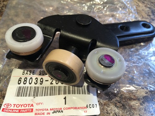 Toyota granvia bottom roller - toyota,