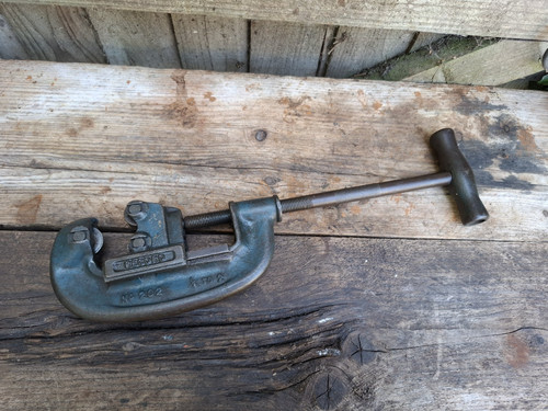 Vintage record 202 - 202, pipe