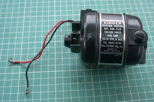 Singer 222 221 - 221, featherweight