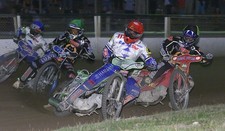 IPSWICH WITCHES V WOLVERHAMPTON WOLVES--2004--12X8--ACTION--SPEEDWAY PHOTO
