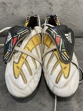 Adidas Predator PowerSwerve
