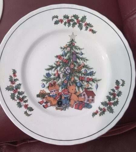 Royal tudor christmas tree - christmas,