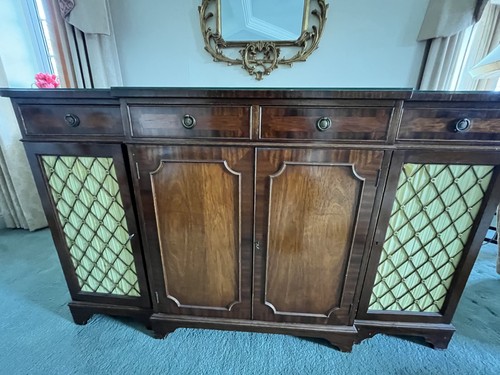 Sideboard reproduction antique
