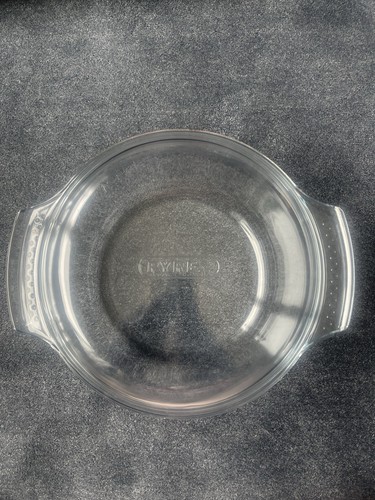 Large round pyrex casserole - round,
