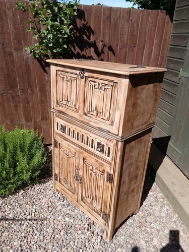 Stripped jaycee oak linenfold - stripped,