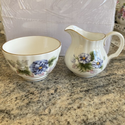 Royal worcester fine bone - royal,
