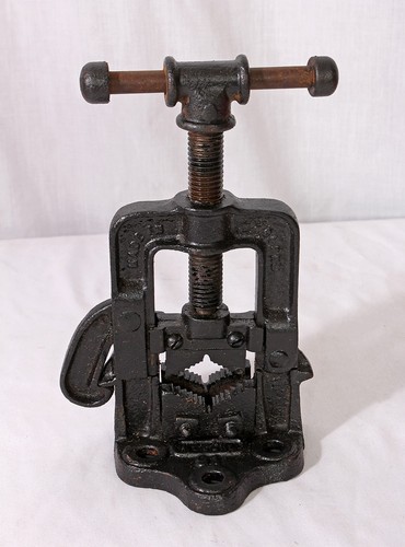Record pipe vice - record, clamp
