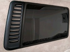 VW T4 TRANSPORTER CARAVELLE 1999  DRIVERS SIDE RIGHT REAR WINDOW AND VENT