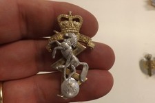 MILITARY CAP BADGE REME ROYAL