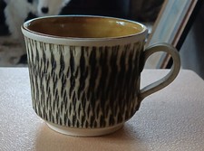 Vintage Incised Bristow Pottery Frog Mug