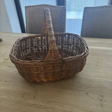 Vintage Rustic wicker Shopping