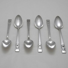 HAMPTON COURT Design Oneida Community Silver Service Cutlery Six Dessert Spoons