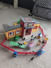 Playmobil 9275 City Life Tiny Paws Pet Hotel