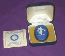VINTAGE 1979 STERLING SILVER WEDGEWOOD JASPERWARE CAMEO BROOCH IN ORIGINAL BOX