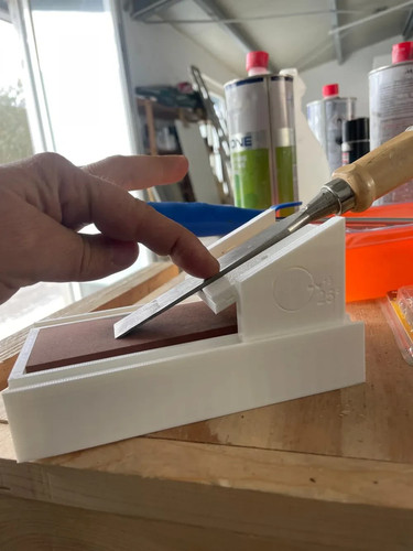 Adjustable chisel sharpening - chisel,