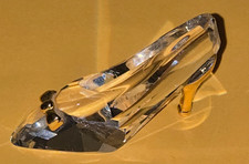 SWAROVSKI CRYSTAL MEMORIES