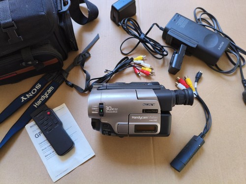 Sony handycam ccd trv64e - sony, hi8