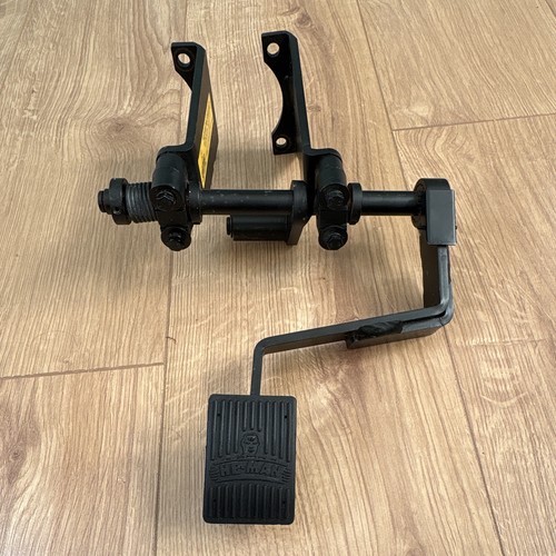 Man dual controls brake - controls,